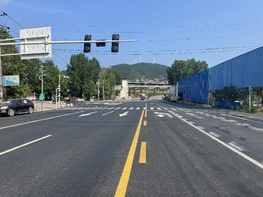 破舊立新！這段路取得新進(jìn)展