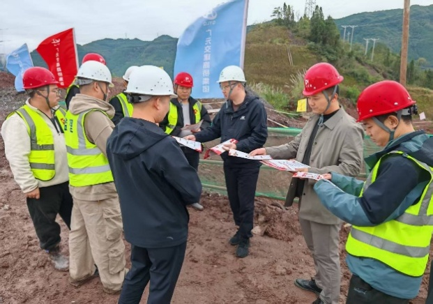 防火于未“燃”，安全記心間｜路橋集團(tuán)多措并舉開(kāi)展消防宣傳月活動(dòng)